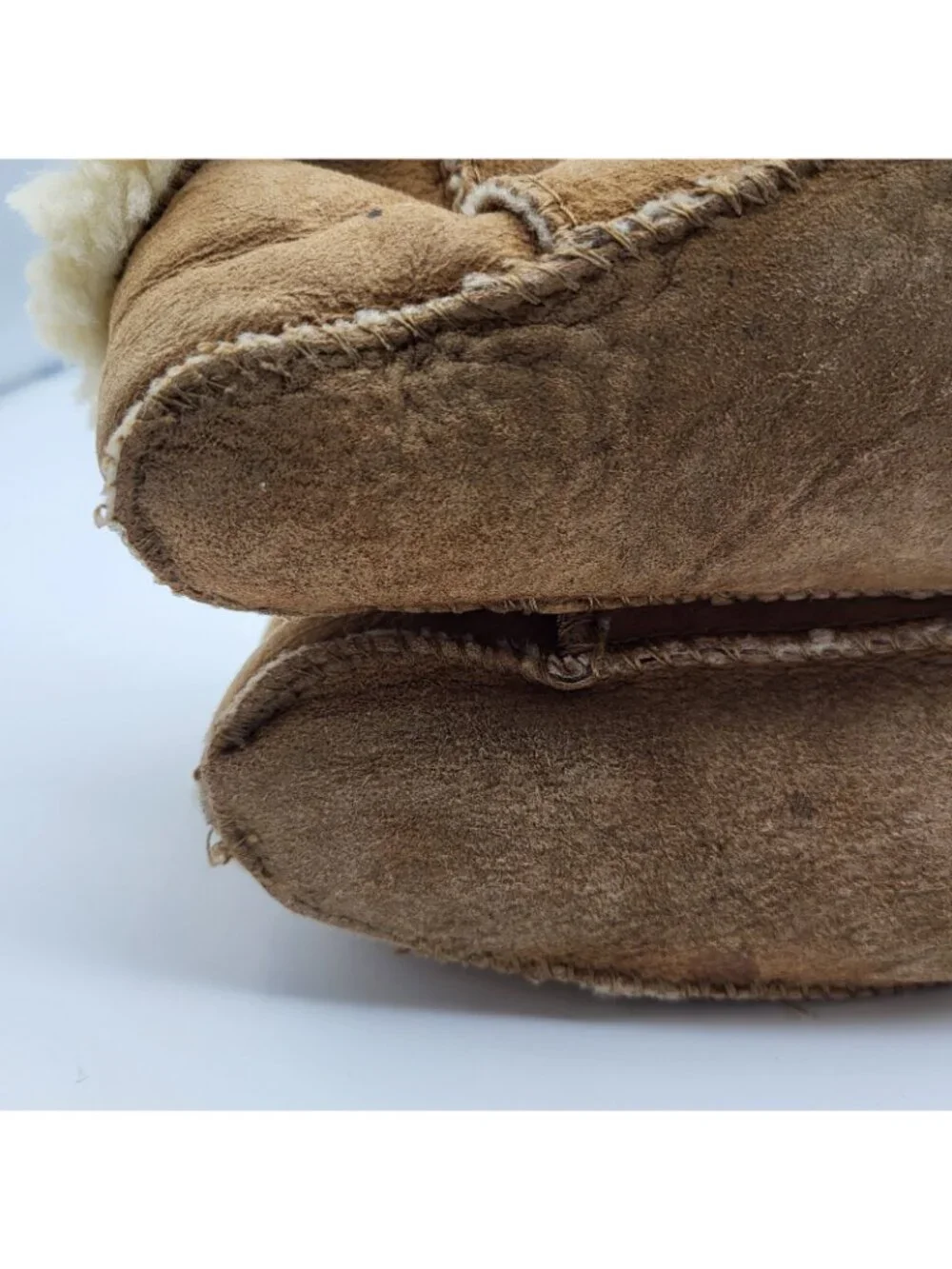 Ugg Baby Toddler Slippers Leather Sheepskin SZ L 1-2 Years Slip on